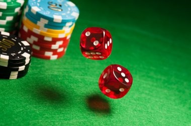 Jewels of Prosperity payout table showing symbol values and multipliers